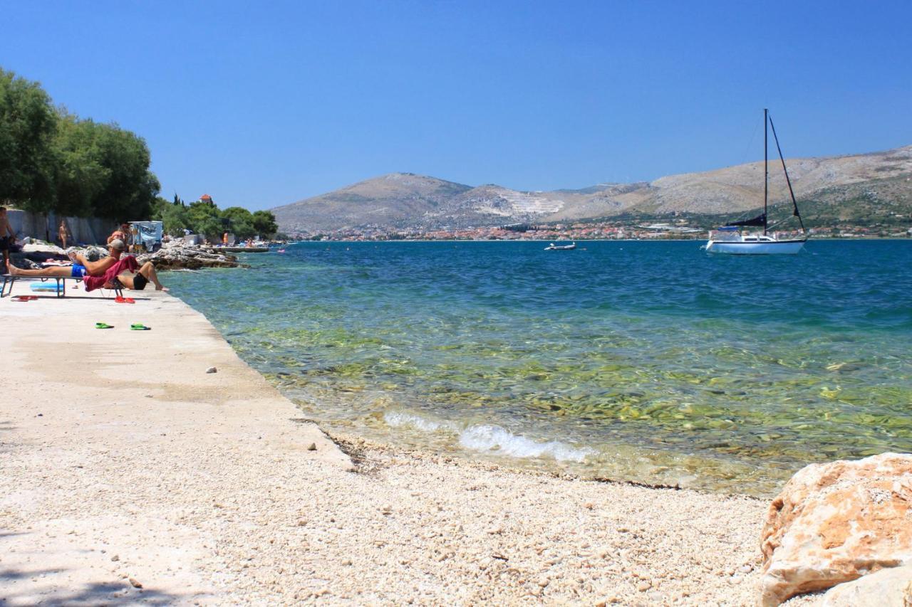 Apartments By The Sea Arbanija, Ciovo - 1085 Trogir Exterior photo