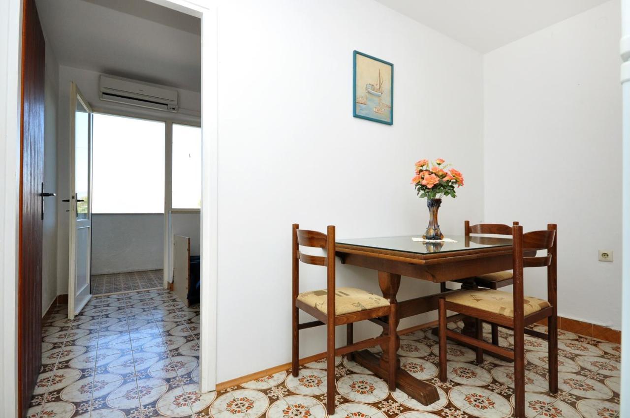 Apartments By The Sea Arbanija, Ciovo - 1085 Trogir Exterior photo